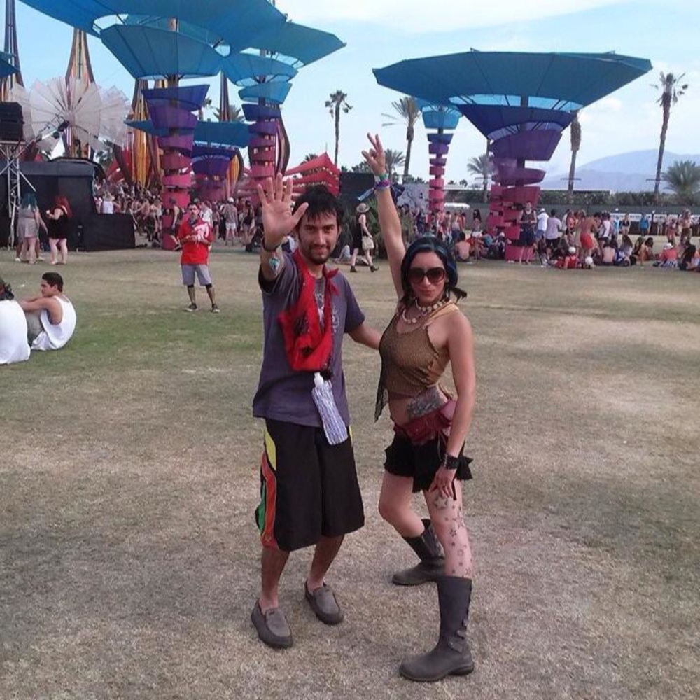 Welcome fashionistas! 💋💃